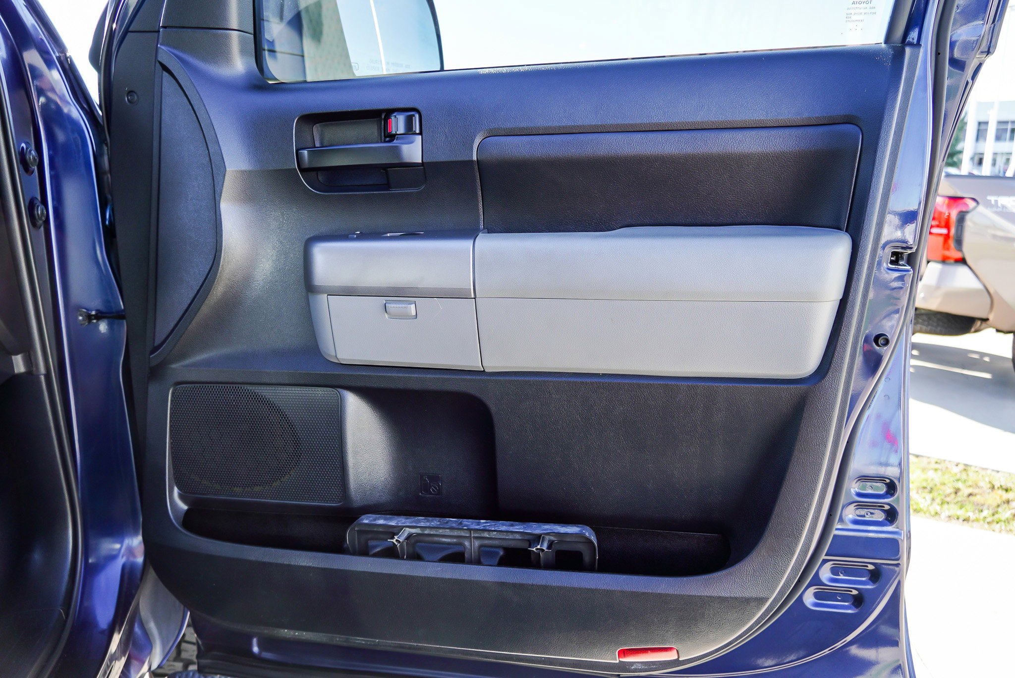 Used 2012 Toyota Tundra 2WD Double Cab w/ Tow Pkg image 27