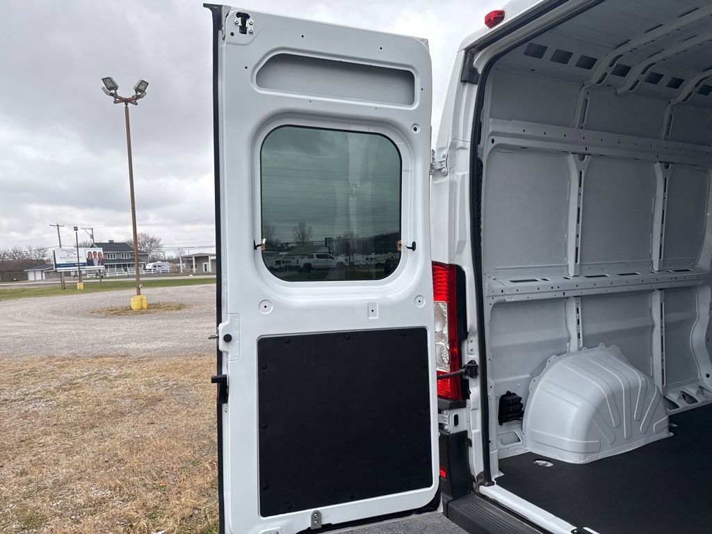 Used 2024 RAM ProMaster 2500 image 22