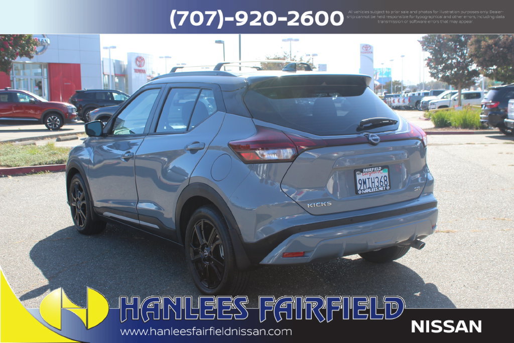 Used 2024 Nissan Kicks SR w/ SR Premium Package FWD image 9