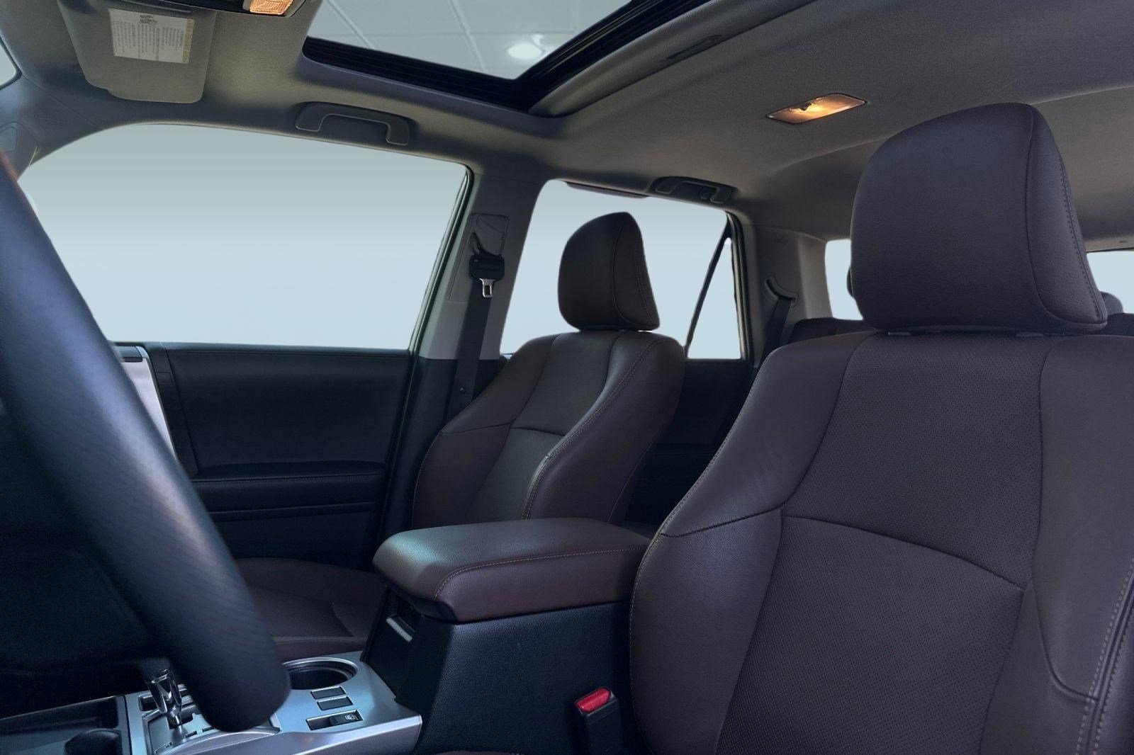 Used 2022 Toyota 4Runner Limited image 22