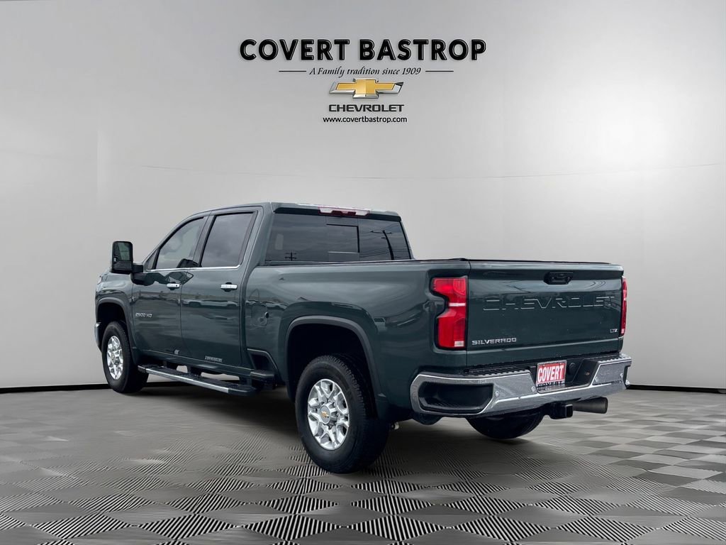 Used 2025 Chevrolet Silverado 2500 LTZ w/ LTZ Convenience Package image 4