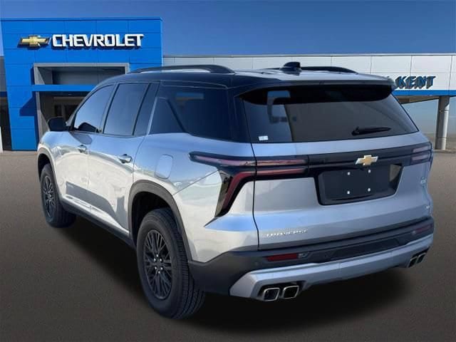 Used 2024 Chevrolet Traverse LT FWD image 32