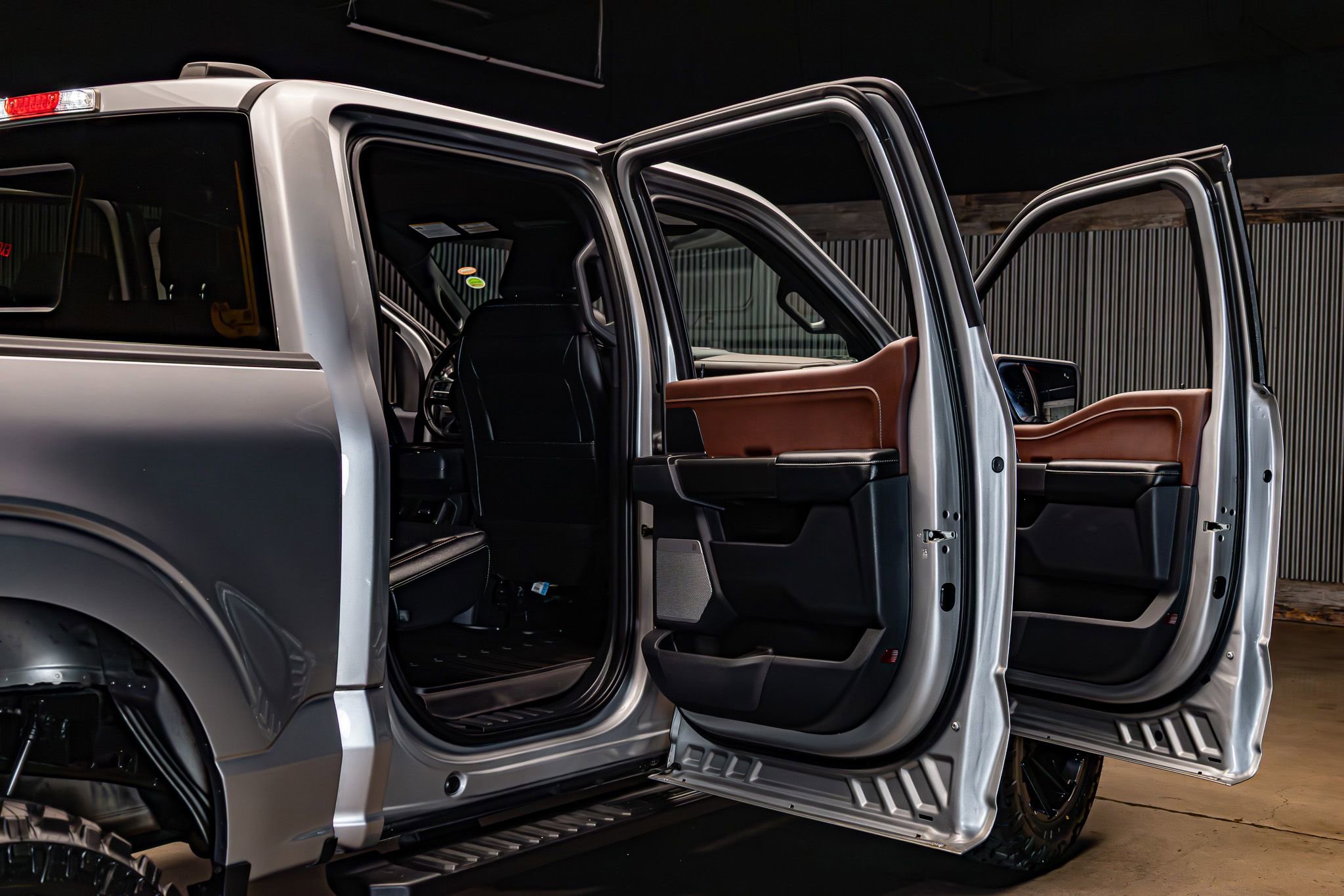 Used 2023 Ford F150 Lariat AWD/4WD image 31