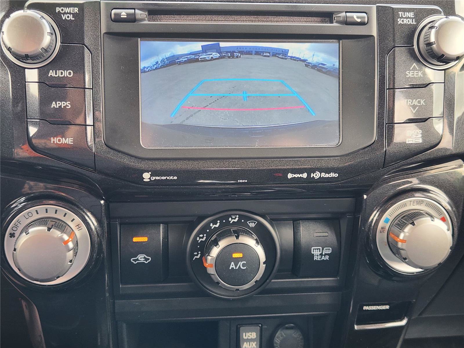 Used 2018 Toyota 4Runner TRD Off-Road Premium AWD/4WD image 28