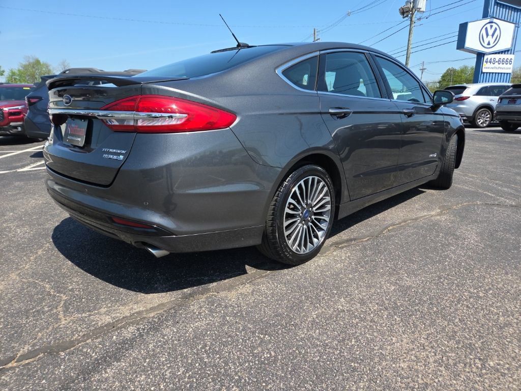 Used 2018 Ford Fusion Titanium FWD image 6
