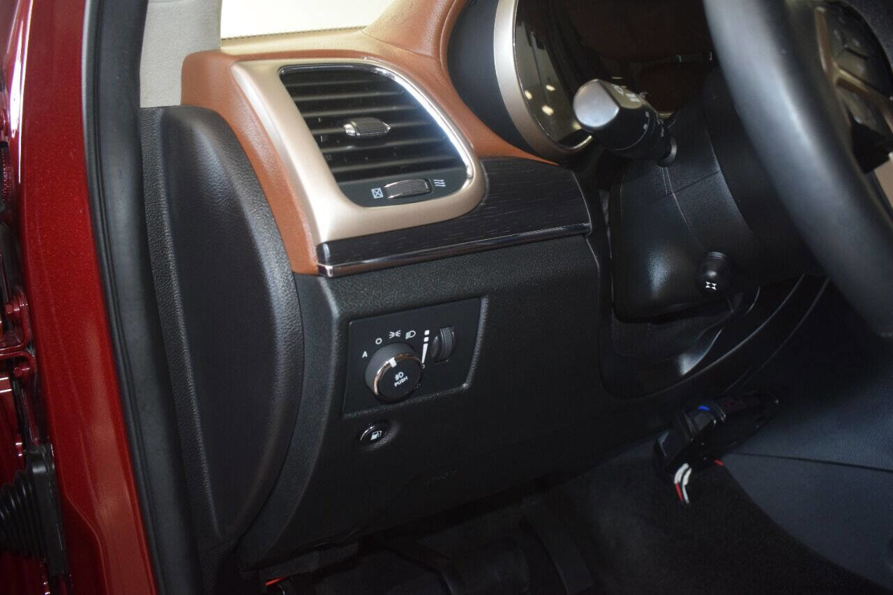 Used 2015 Jeep Grand Cherokee Summit w/ Platinum Series Group image 39