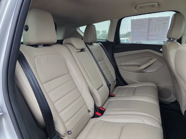 Used 2019 Ford Escape Titanium AWD/4WD image 14