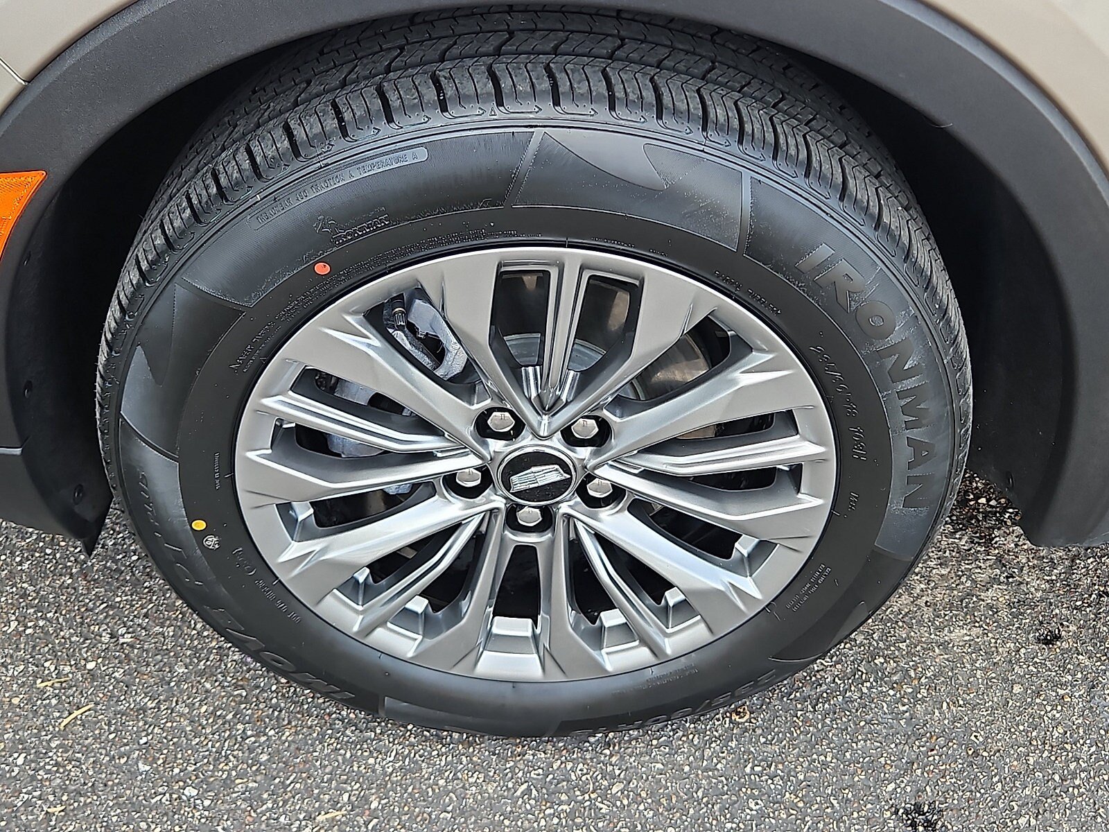 Certified 2024 Cadillac XT4 Premium Luxury FWD image 9