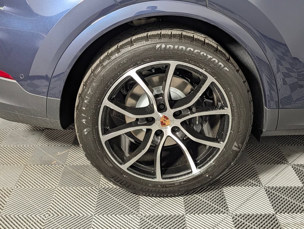New 2026 Porsche Cayenne AWD/4WD image 13