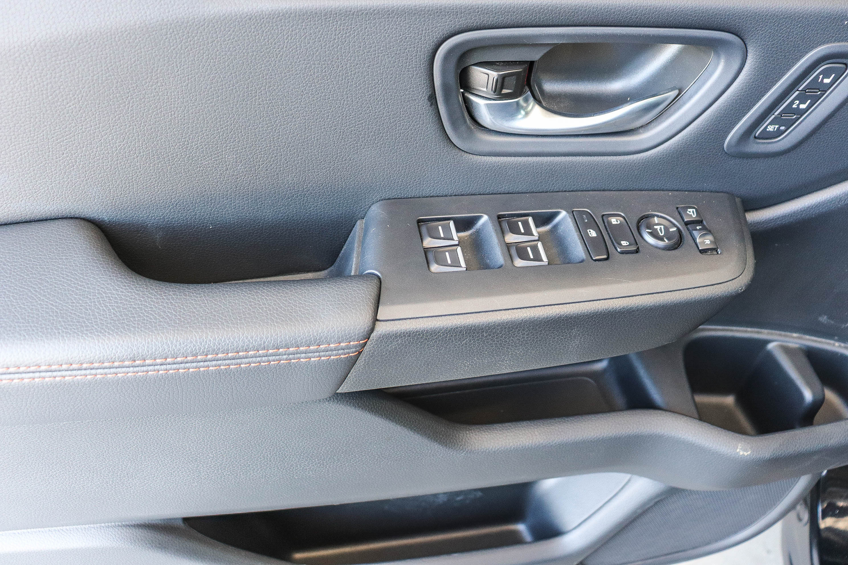 Used 2025 Honda Pilot TrailSport image 26