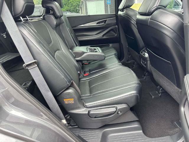 Certified 2023 INFINITI QX60 Luxe w/ Cargo Package AWD/4WD image 17