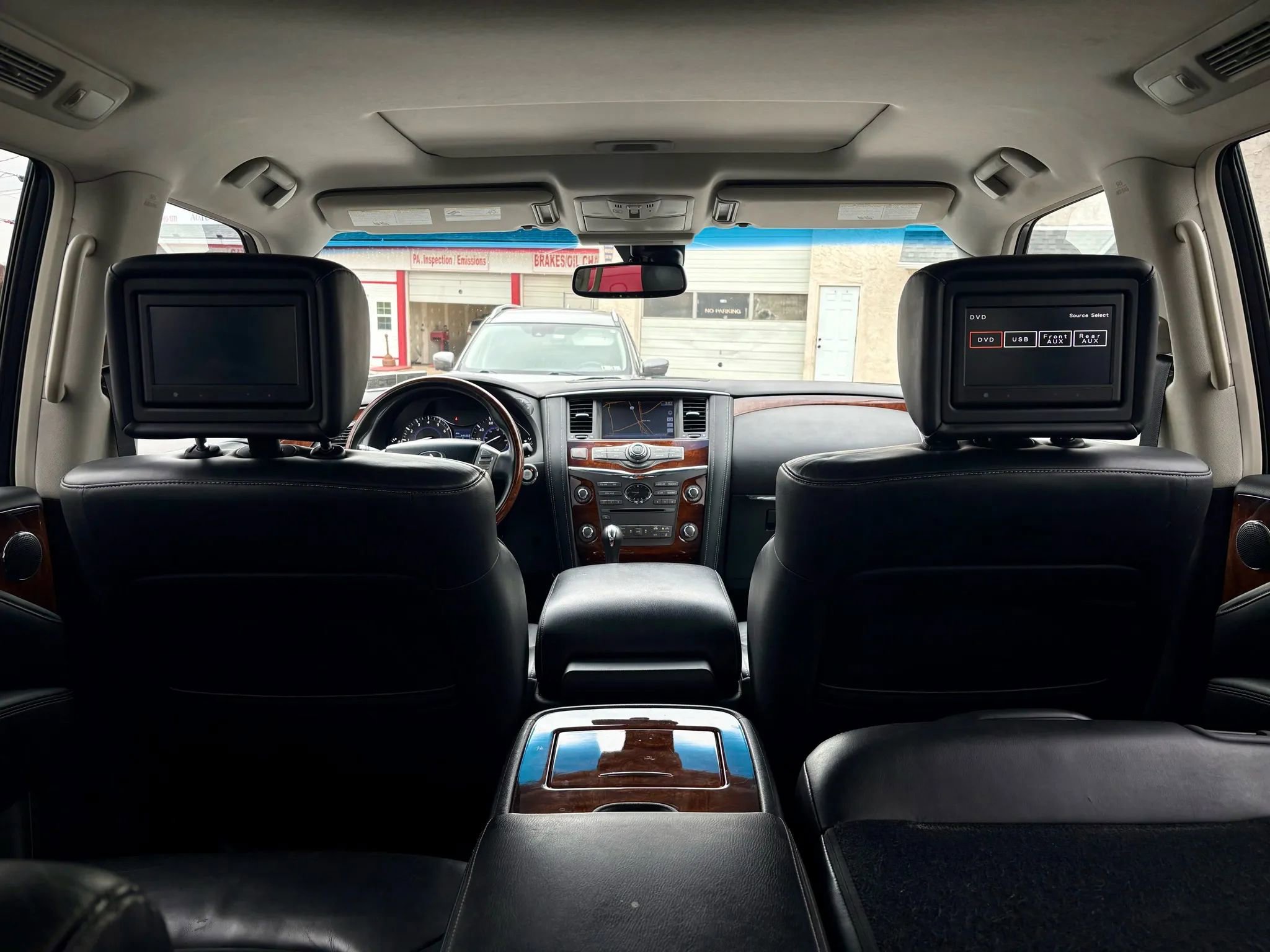 Used 2016 INFINITI QX80 4WD w/ Deluxe Technology Package image 52