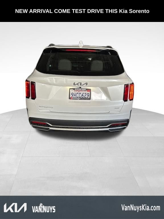 Used 2023 Kia Sorento SX Prestige image 4