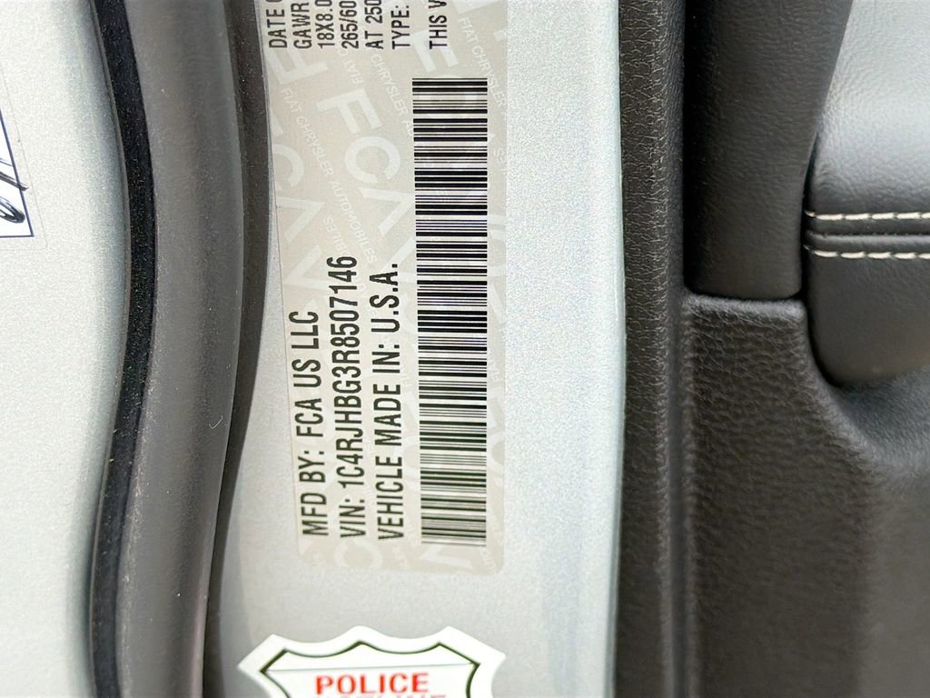 Used 2024 Jeep Grand Cherokee Limited image 45