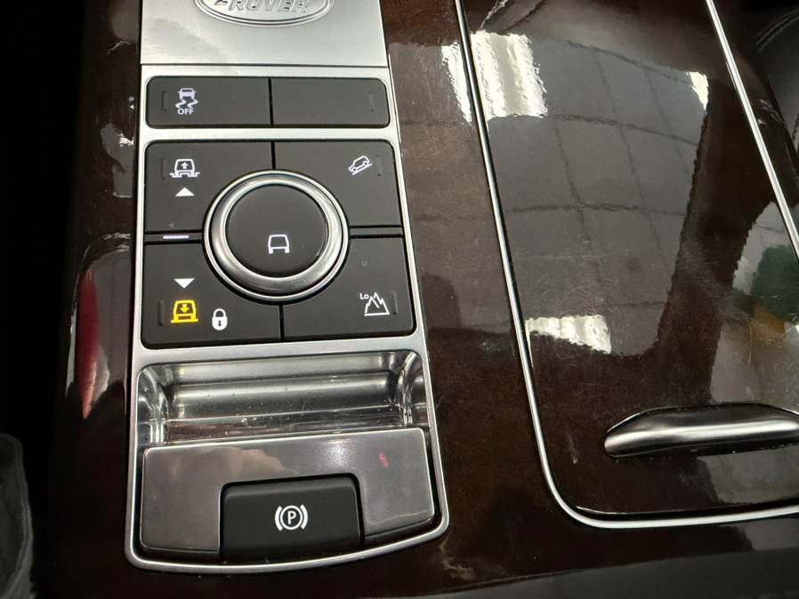 Used 2020 Land Rover Range Rover HSE AWD/4WD image 41