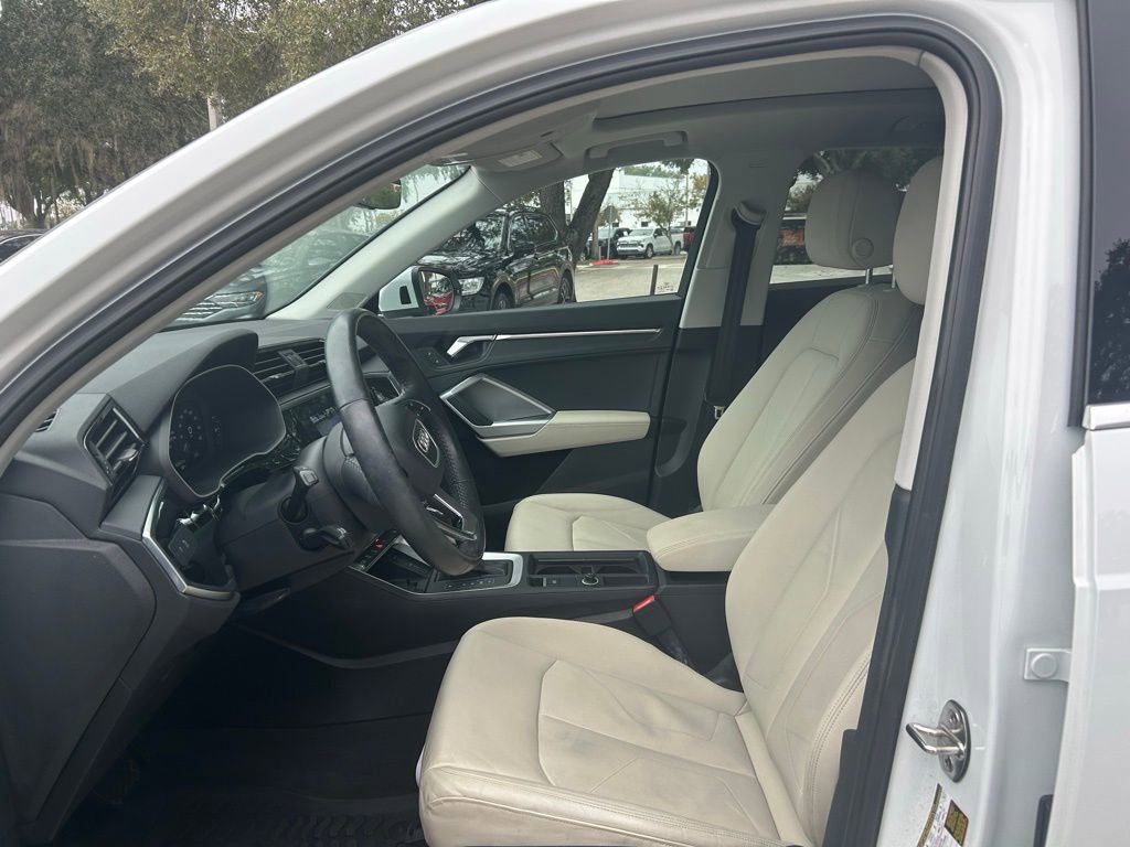 Used 2020 Audi Q3 2.0T Premium Plus w/ Premium Plus Package image 7