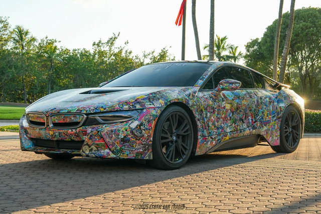 Used 2017 BMW i8 image 13