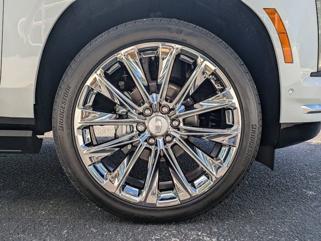 New 2026 Cadillac Escalade Luxury w/ LPO, Radiant Package AWD/4WD image 11