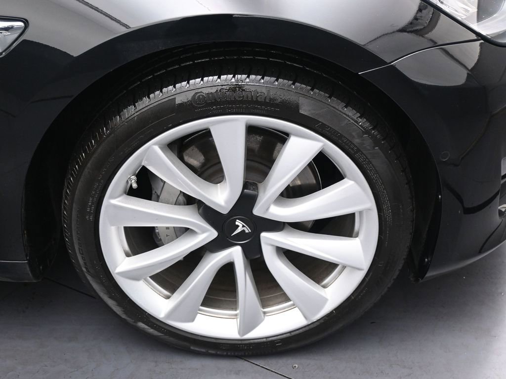 Used 2018 Tesla Model 3 Mid Range image 33