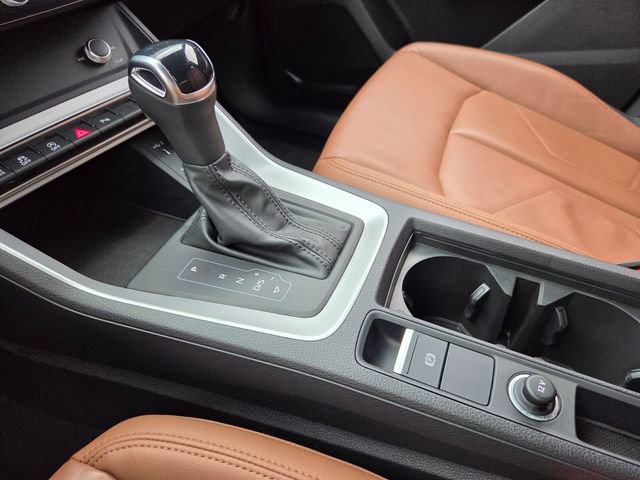 Used 2025 Audi Q3 2.0T Premium image 28