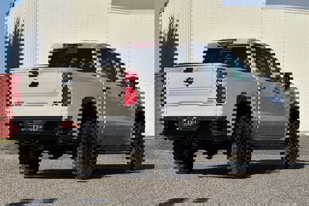 New 2026 Chevrolet Silverado 1500 ZR2 w/ Dark Appearance Package image 4