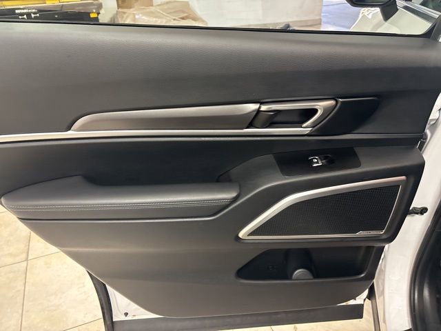 Used 2024 Kia Telluride S image 12