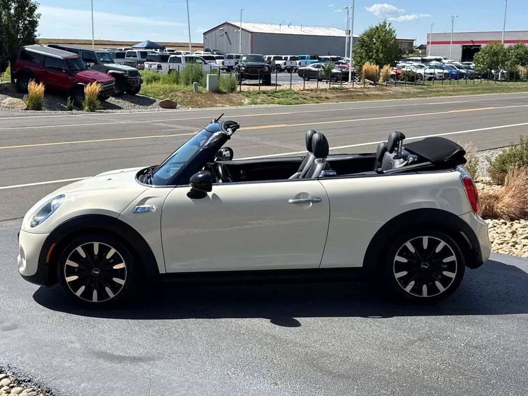 Used 2019 MINI Cooper S w/ Signature Upholstery Package FWD image 92