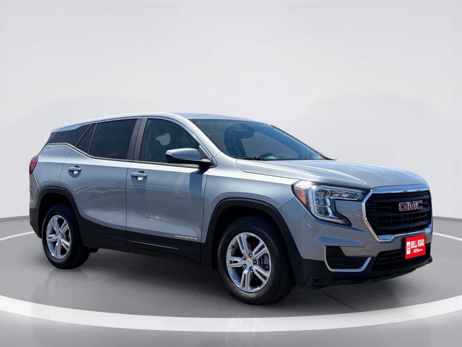 Used 2024 GMC Terrain SLE AWD/4WD image 8