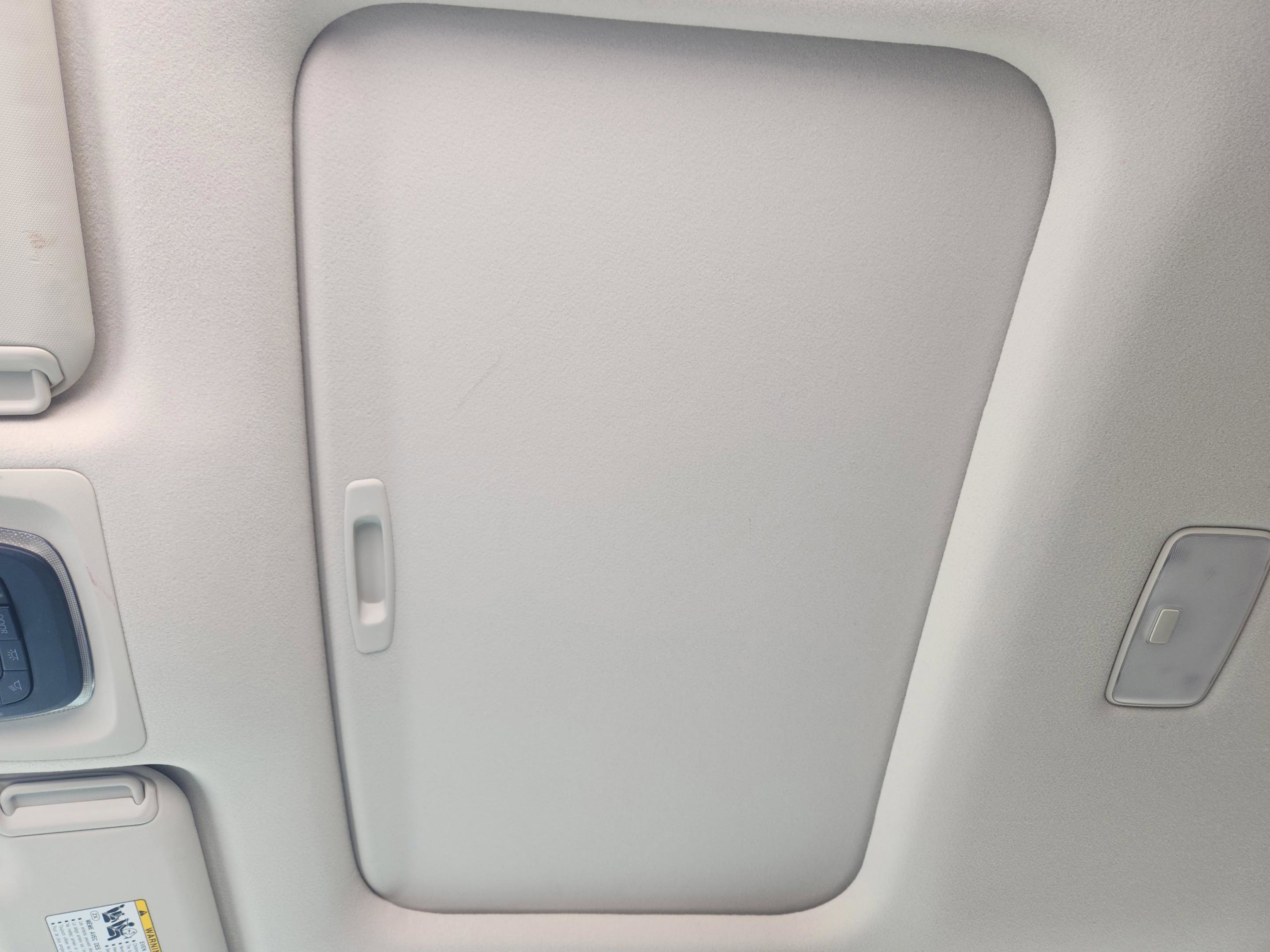 Used 2022 Toyota Corolla Cross XLE w/ Convenience Package image 25