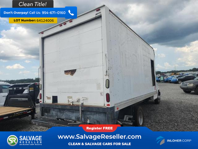 Used 2015 Chevrolet Express 3500 Extended RWD image 4