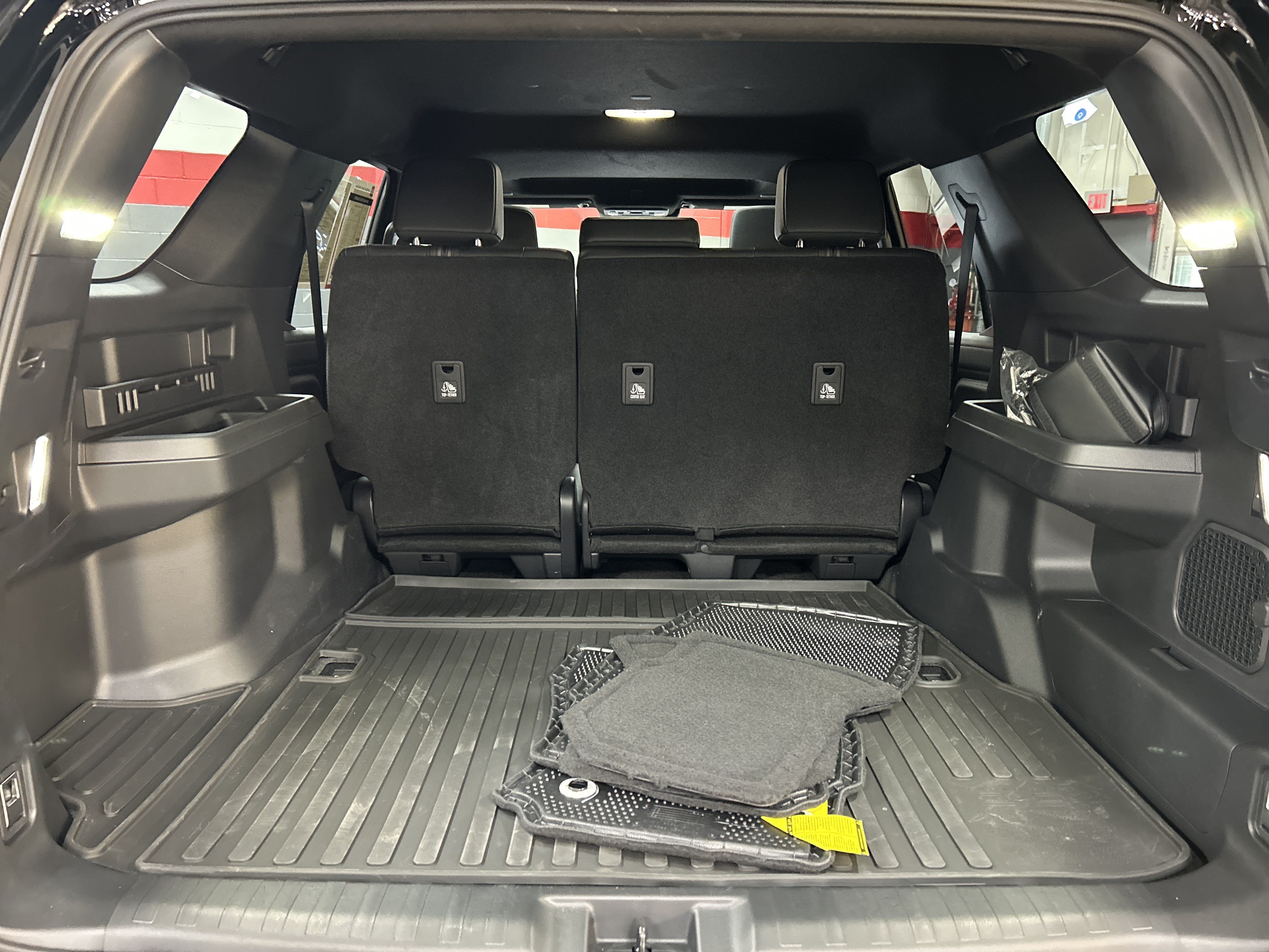 Used 2025 Toyota 4Runner Limited RWD image 34