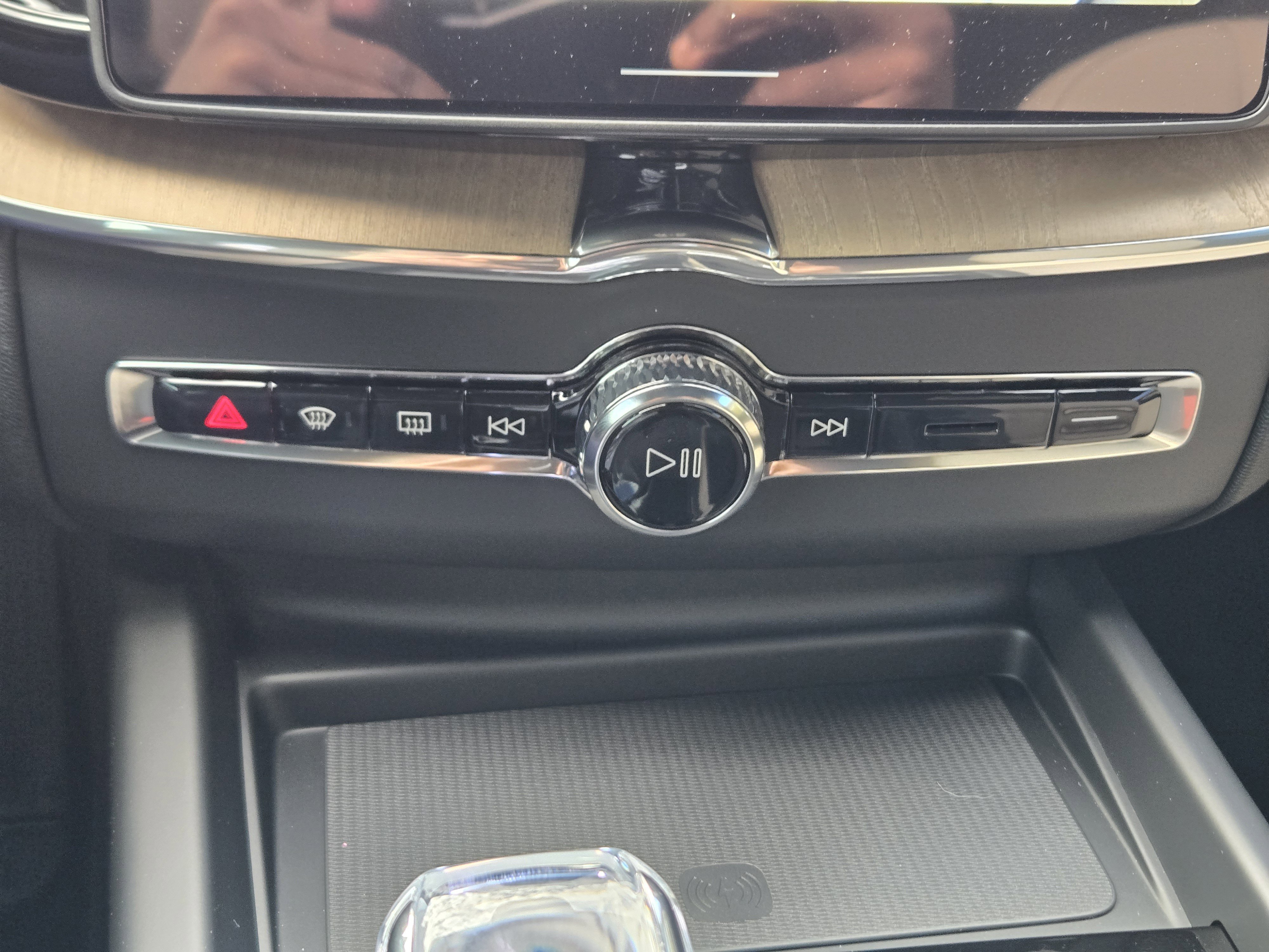 New 2026 Volvo XC60 T8 Plus w/ Protection Package Premier image 21