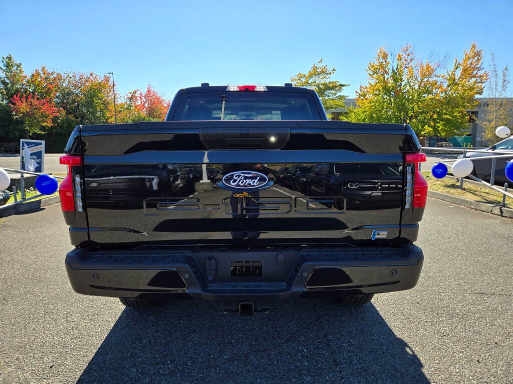 New 2025 Ford F150 Lightning Flash AWD/4WD image 6