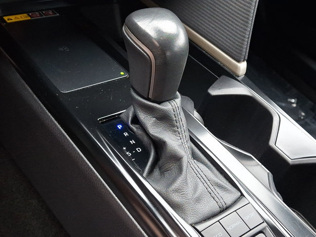 Used 2025 Toyota Camry SE FWD image 14