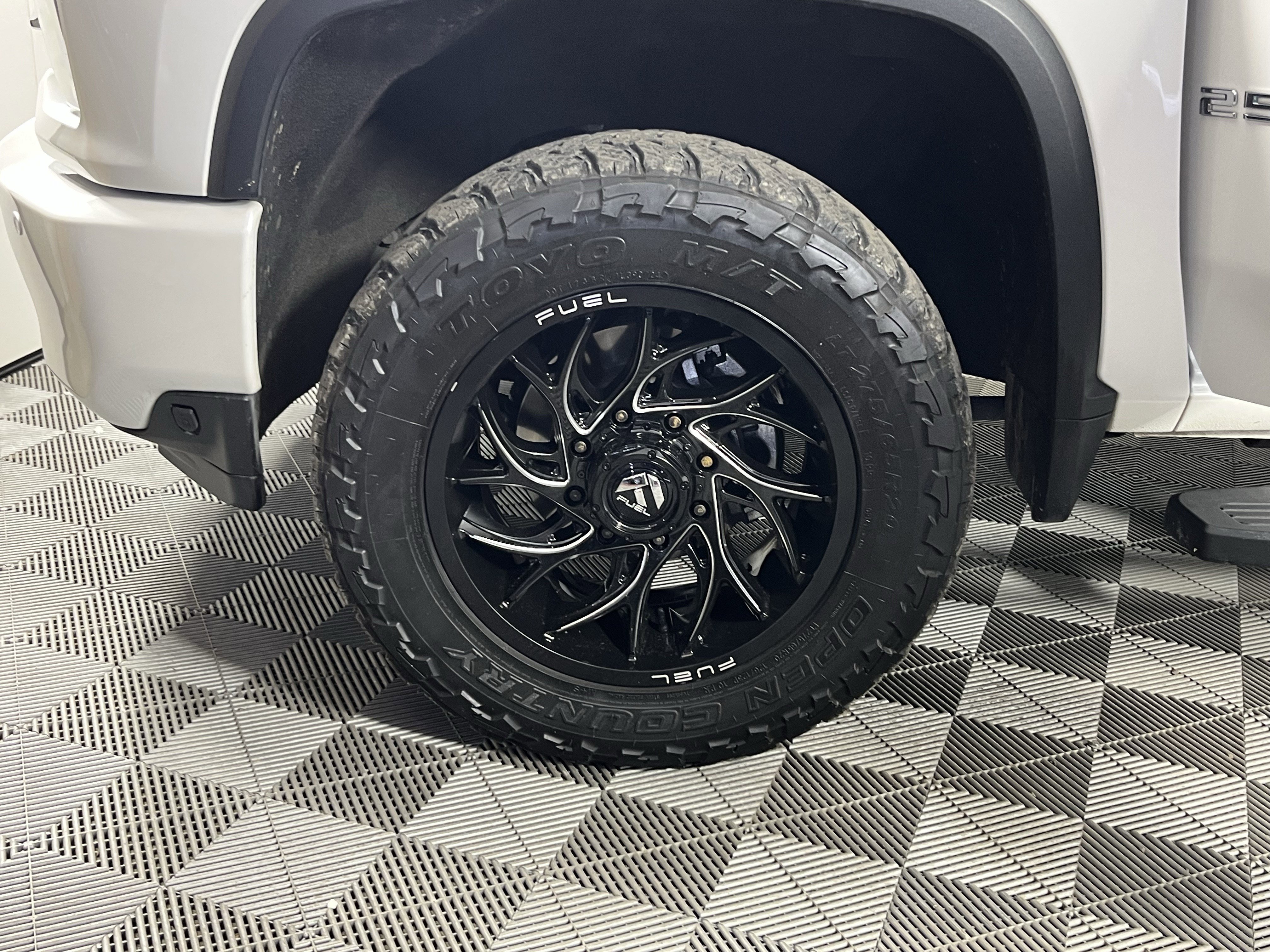 Used 2021 Chevrolet Silverado 2500 High Country w/ Z71 Off-Road Package image 20