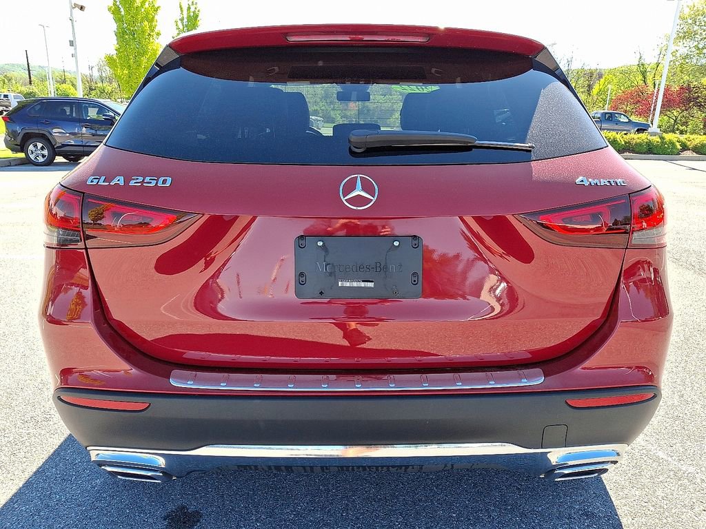 Used 2022 Mercedes-Benz GLA 250 4MATIC image 9