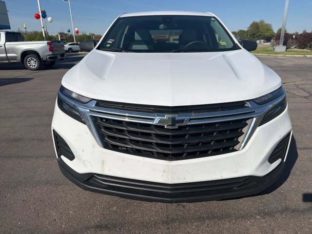 Used 2024 Chevrolet Equinox LS w/ LS Convenience Package AWD/4WD image 2