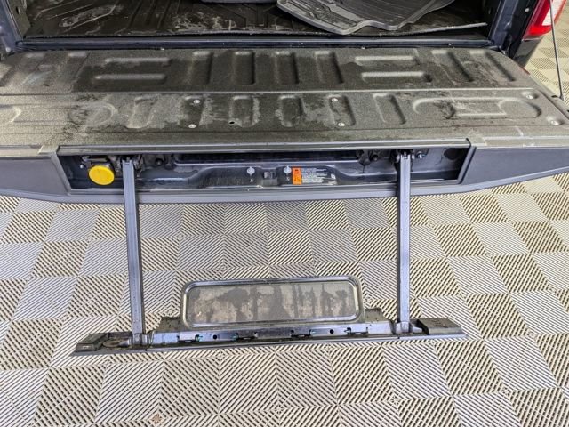 Used 2019 Ford F150 Platinum w/ Equipment Group 701A Luxury image 13