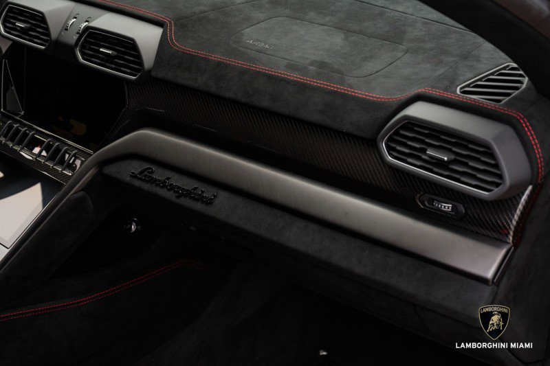 Used 2023 Lamborghini Urus Performante image 54