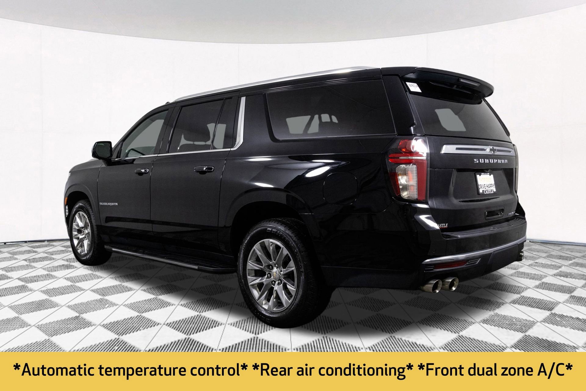 Used 2021 Chevrolet Suburban Premier w/ Premium Package image 13