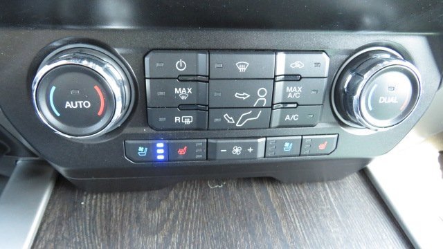 Certified 2020 Ford F250 Lariat w/ Lariat Value Package image 19