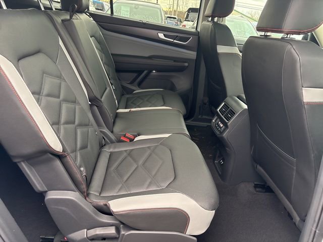 New 2026 Volkswagen Atlas Peak Edition image 37