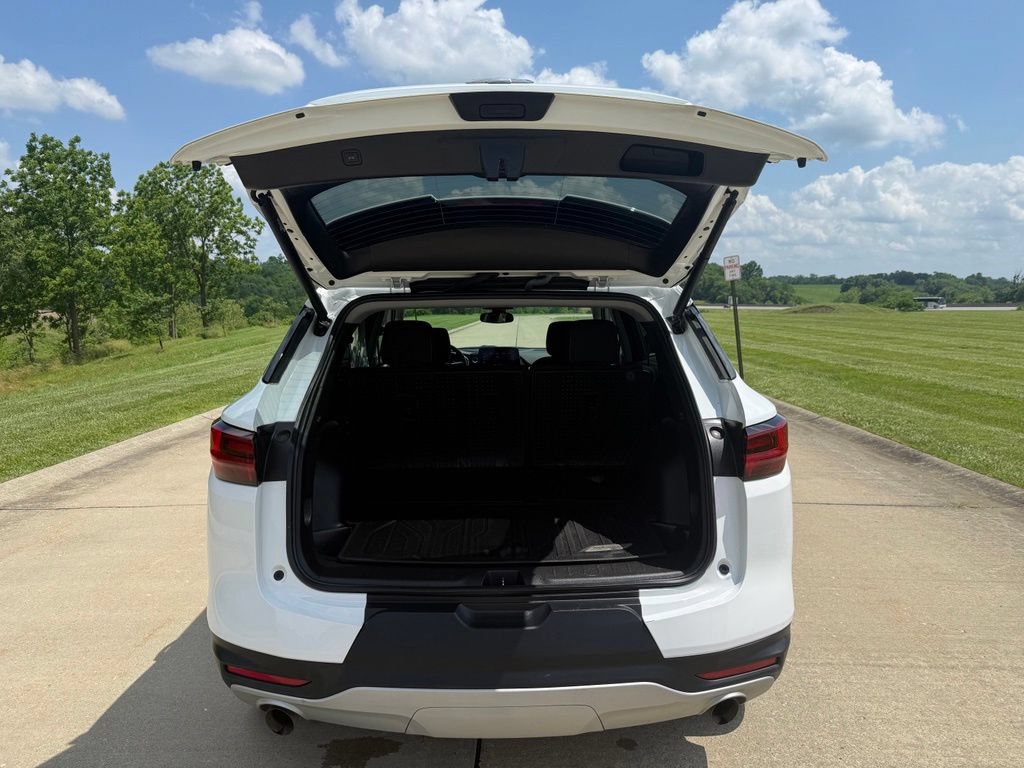 Used 2023 Chevrolet Blazer LT w/ Convenience Package FWD image 5