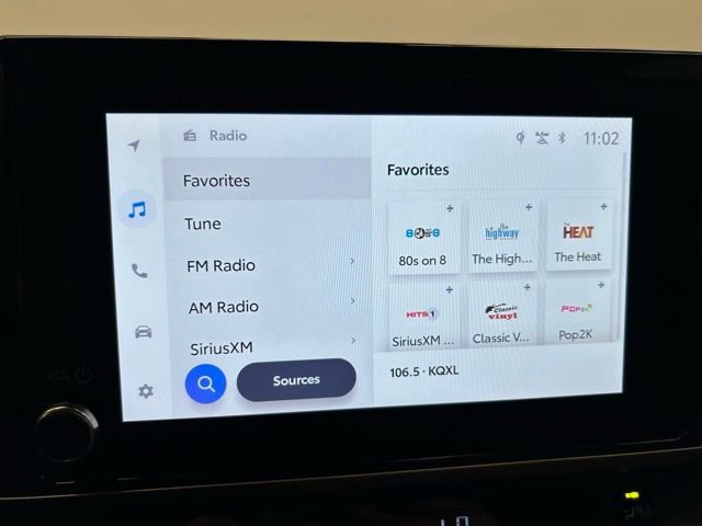 Used 2025 Toyota Camry SE image 31
