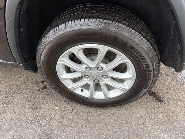 Used 2022 Jeep Grand Cherokee Laredo E w/ Security & Convenience Group AWD/4WD image 44