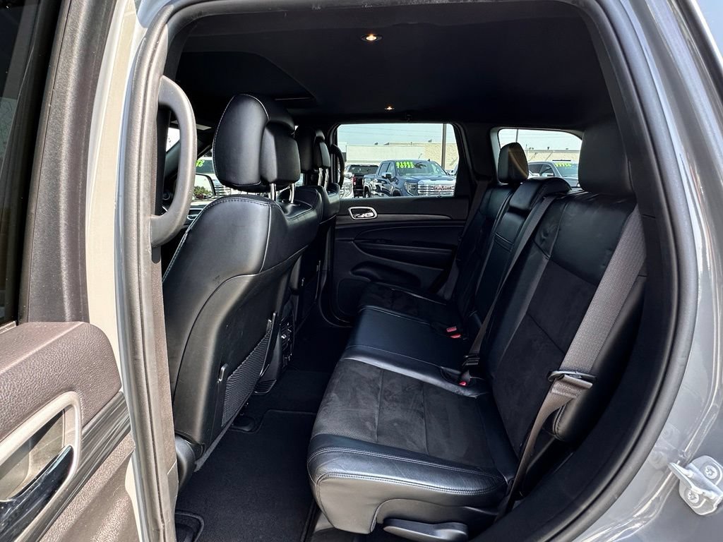 Used 2020 Jeep Grand Cherokee Altitude AWD/4WD image 23