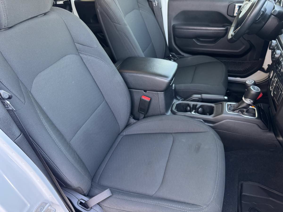Used 2022 Jeep Gladiator Sport AWD/4WD image 24