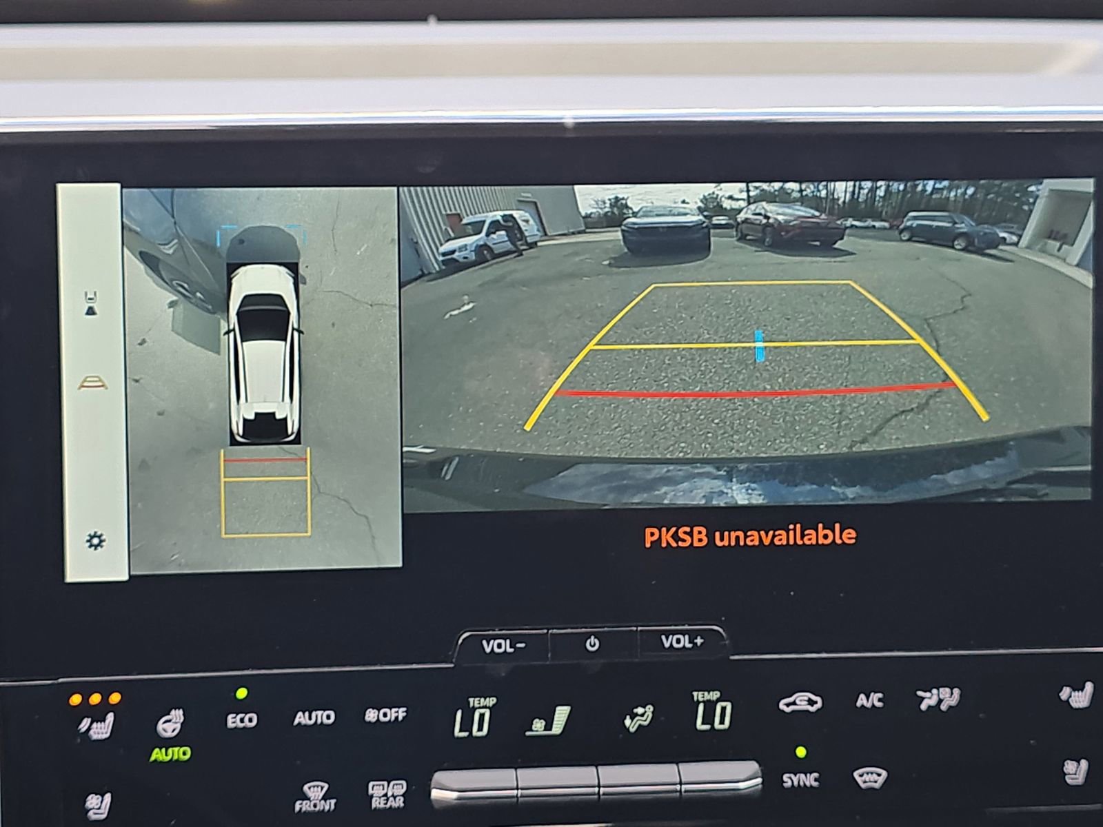 Used 2025 Toyota bZ4X FWD w/ Weather Package image 28