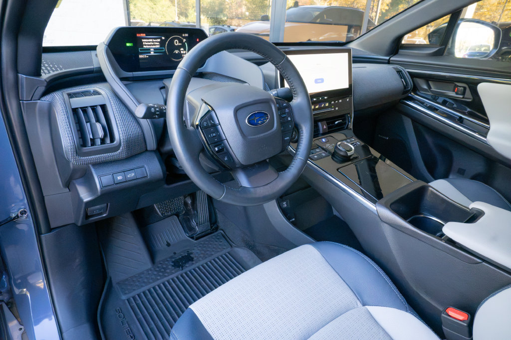 Used 2023 Subaru Solterra AWD image 9