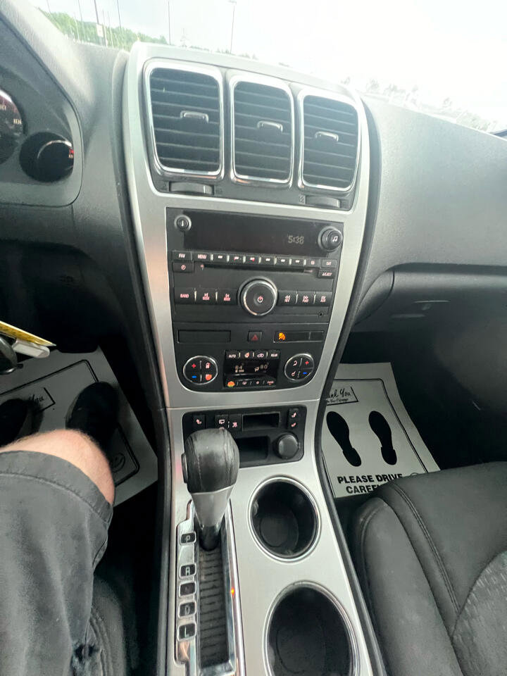 Used 2011 GMC Acadia SLE image 22